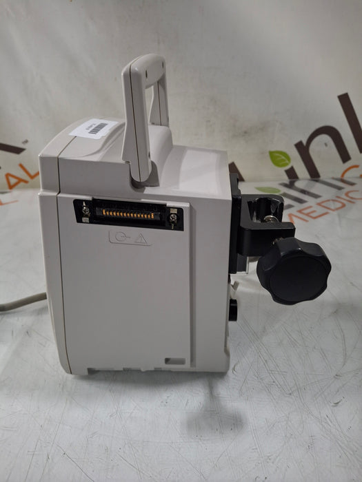 CareFusion Alaris 8015 Large Screen POC Infusion Pump