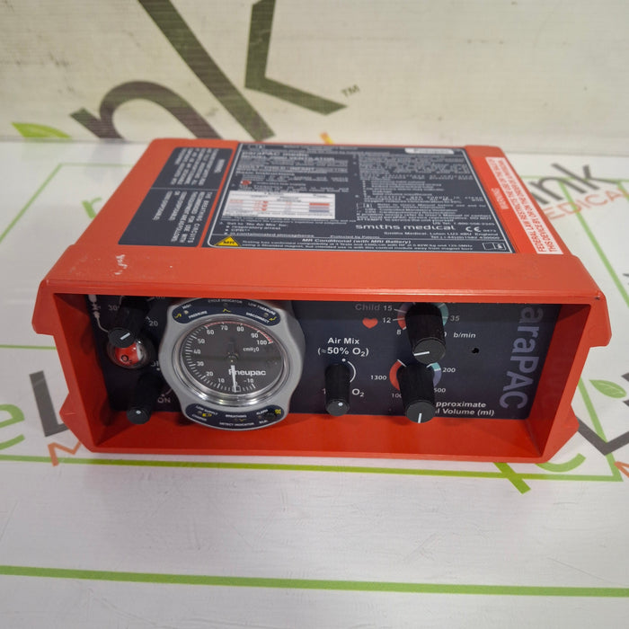 Smiths Medical Pneupac ParaPAC 200D Ventilator