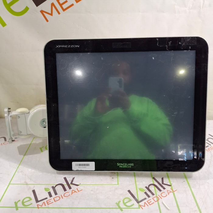 Spacelabs Healthcare 94267 Flat Panel Patient Monitor