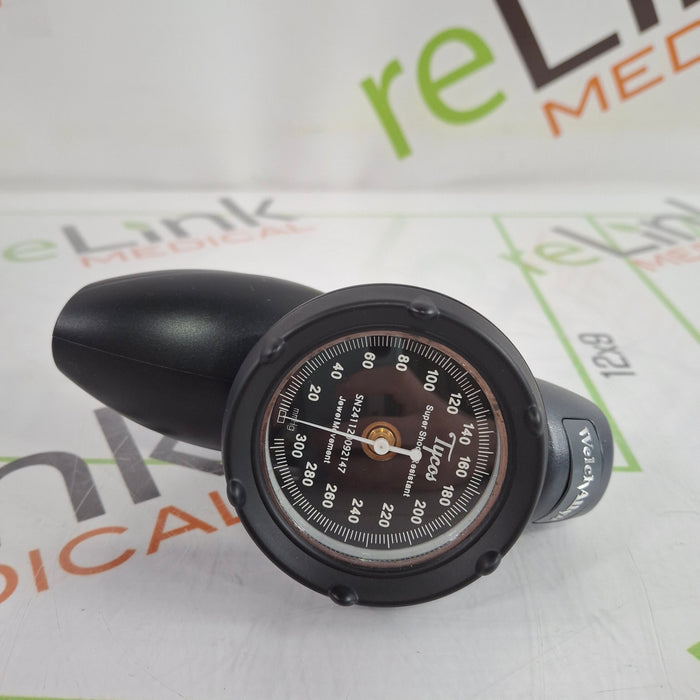 Hill-Rom Welch Allyn DS58 Aneroid Sphygmomanometer