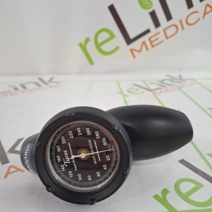 Hill-Rom Welch Allyn DS58 Aneroid Sphygmomanometer