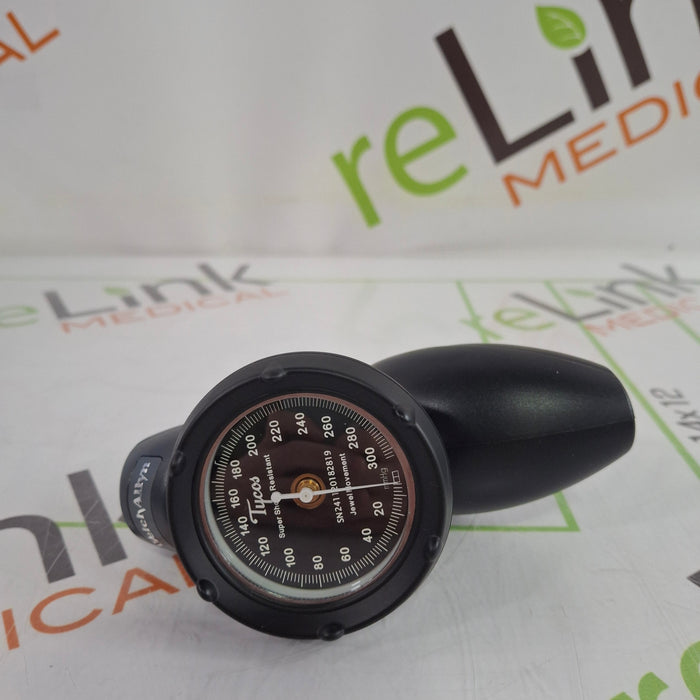 Hill-Rom Welch Allyn DS58 Aneroid Sphygmomanometer