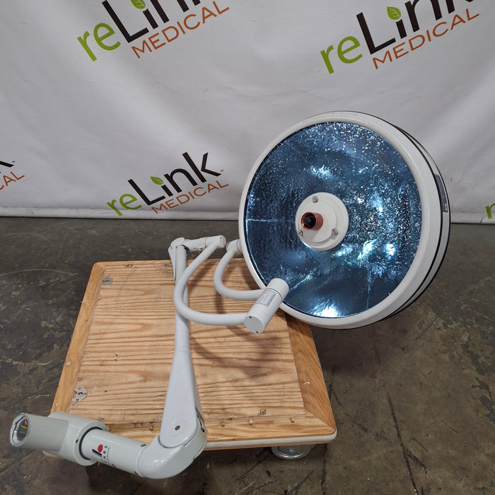 Berchtold Chromophare C-571 Surgical Light