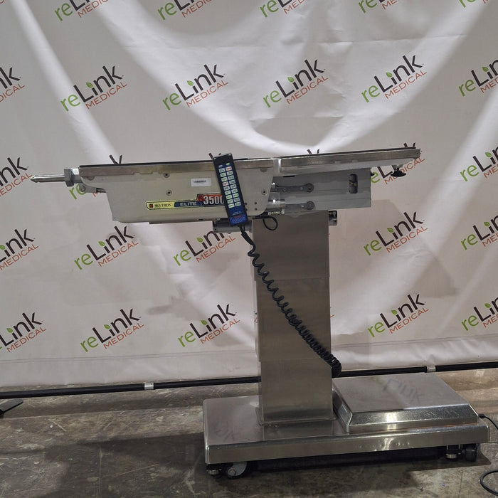 Skytron 3500 Elite Surgical Table