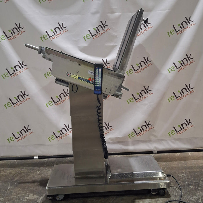 Skytron 3500 Elite Surgical Table