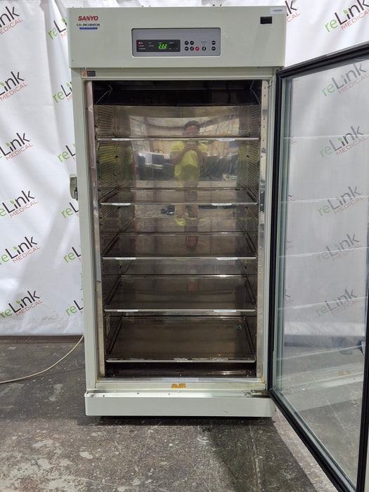Sanyo MCO-8OIC CO2 Incubator