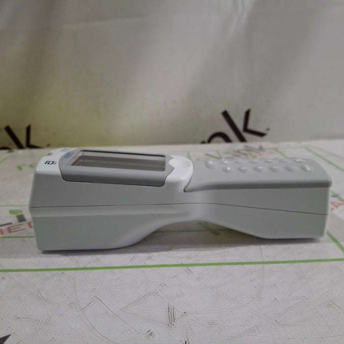Abbott i-Stat 1 300G Wireless Blood Analyzer
