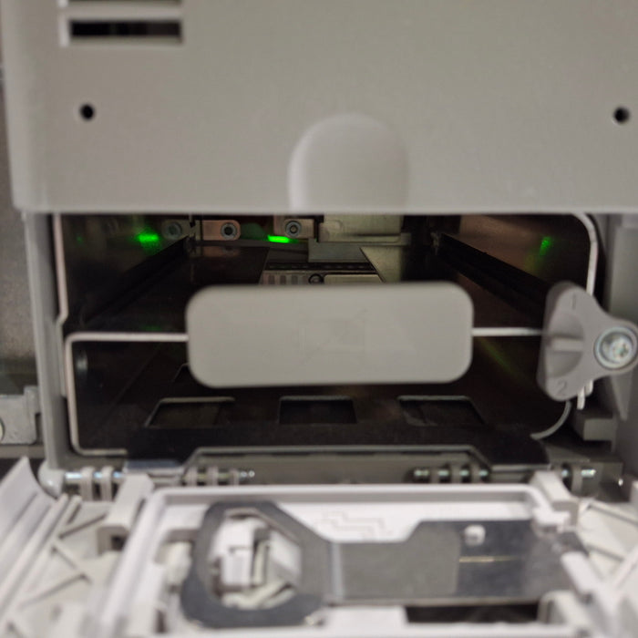 Philips IntelliVue MP50 Patient Monitor
