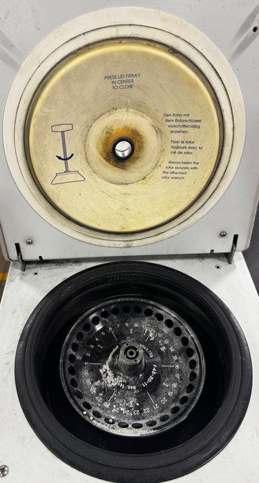 Eppendorf 5417R Centrifuge