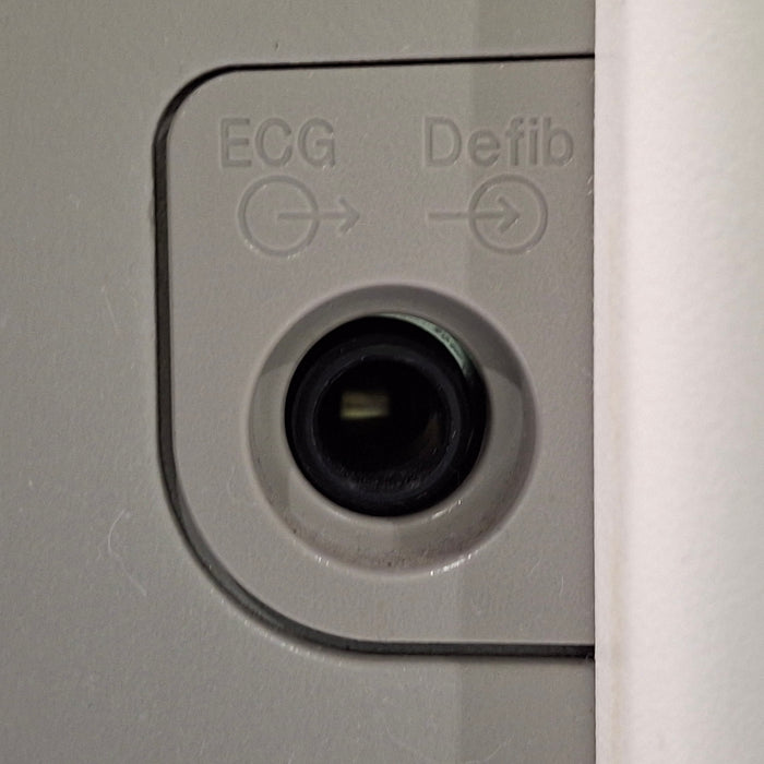 Philips IntelliVue MP50 Patient Monitor