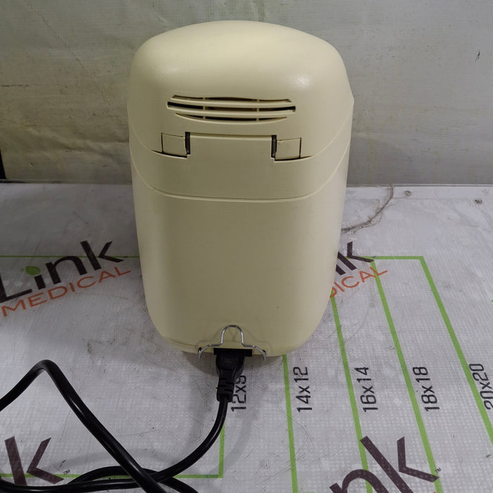 Medela 87115 Waterless Milk Warmer