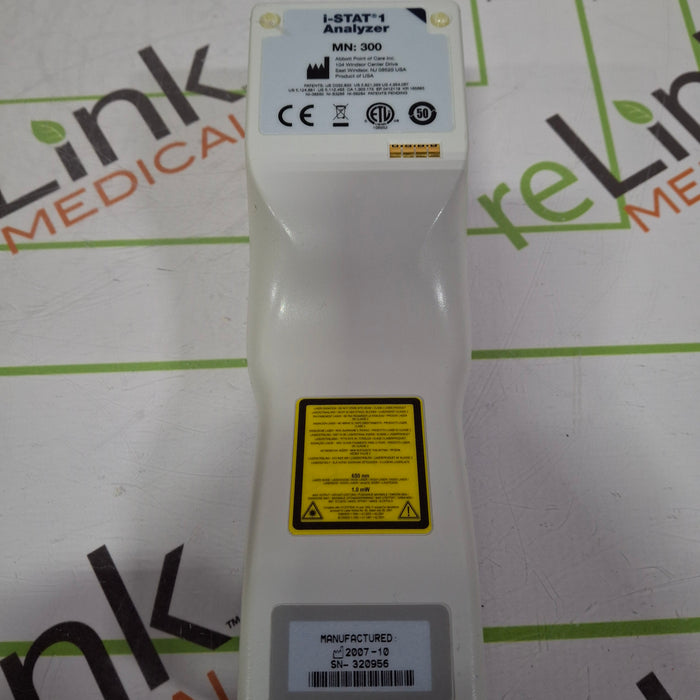 Abbott i-Stat 1 300 Wireless Blood Analyzer