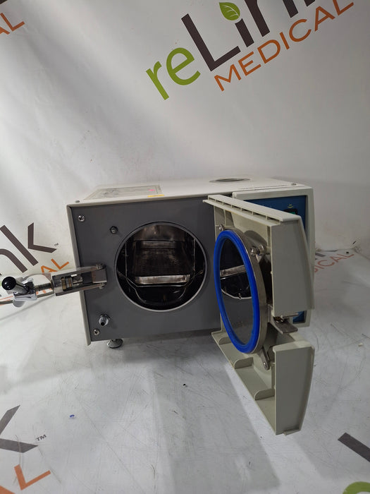 Tuttnauer Valueklave 1730 Autoclave Sterilizer