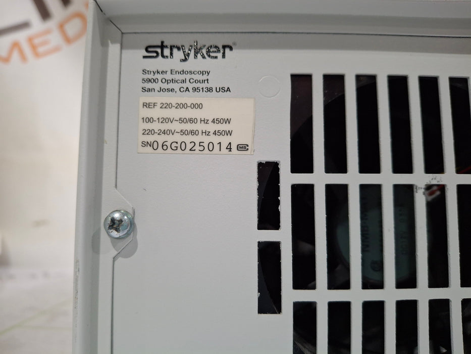 Stryker X8000 Light Source