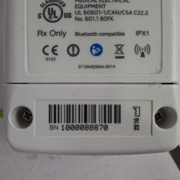 Masimo Radical 7 Pulse Oximeter w/ Base