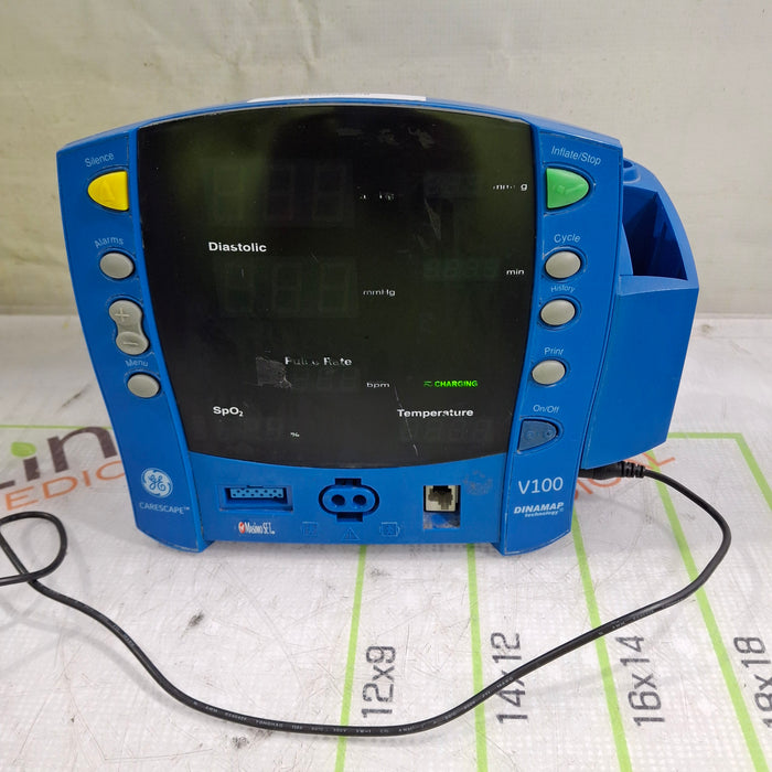 GE Healthcare Dinamap V100 - NIBP, SpO2, Temp Vital Signs Monitor