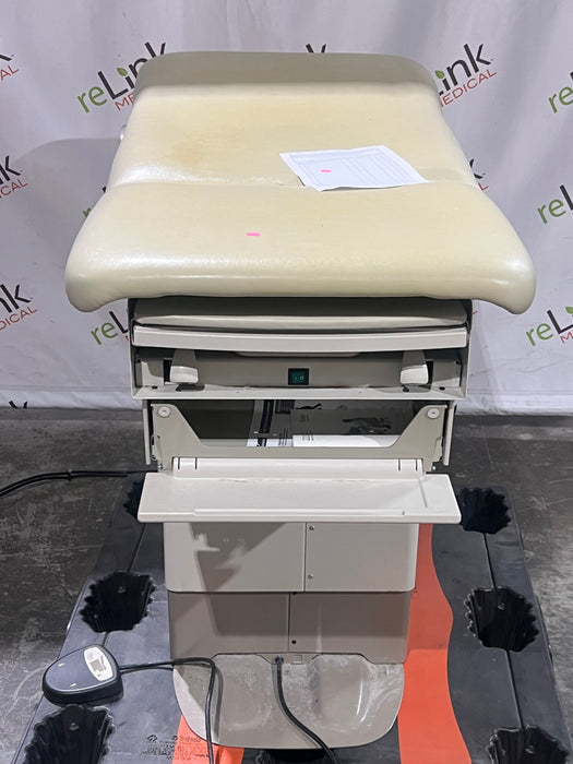 Midmark 222 Procedure Chair
