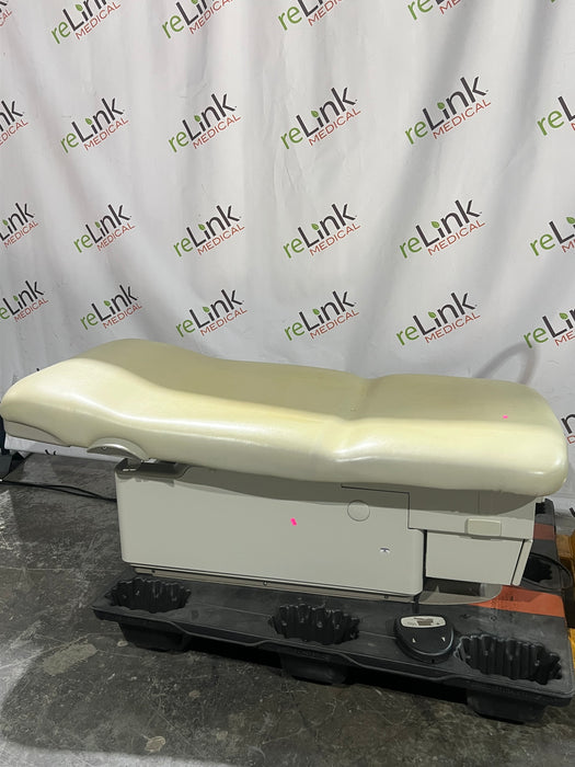 Midmark 222 Procedure Chair