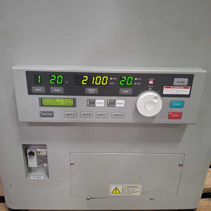 TOMY SEIKO CO. AX-320SAU Refrigerated Centrifuge