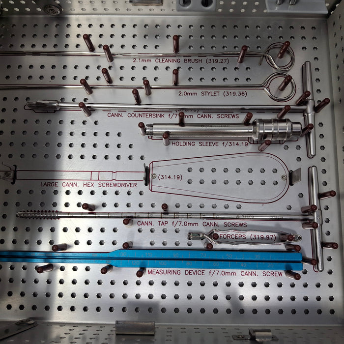 Synthes, Inc. 7.0mm Cannulated Screw Set