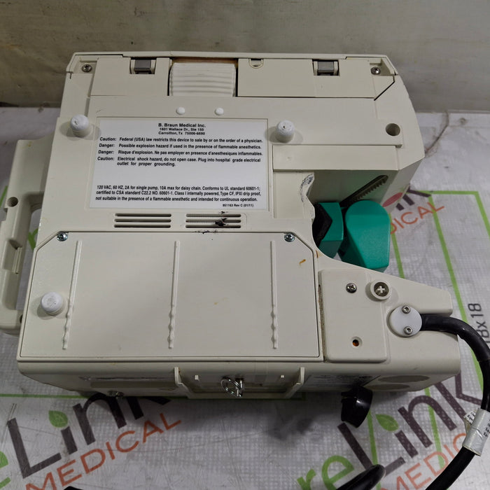 B. Braun Outlook 400ES Infusion Pump