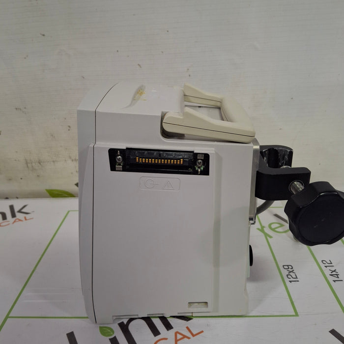 CareFusion Alaris 8015 Small Screen POC Infusion Pump