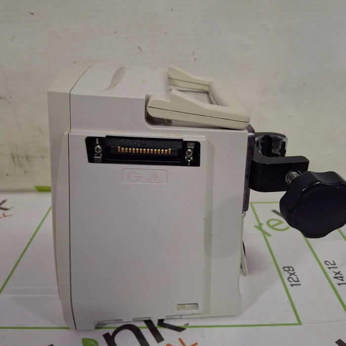 CareFusion Alaris 8015 Small Screen POC Infusion Pump