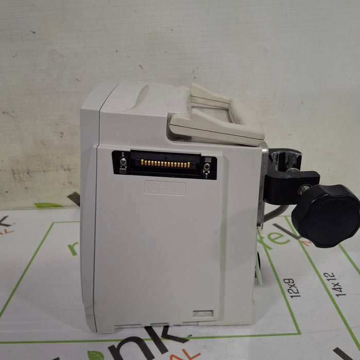 CareFusion Alaris 8015 Small Screen POC Infusion Pump