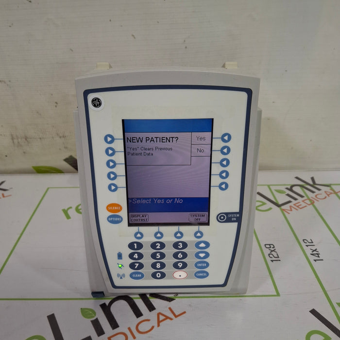CareFusion Alaris 8015 Small Screen POC Infusion Pump