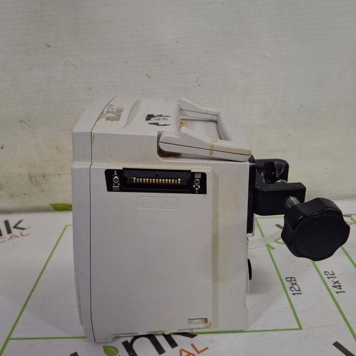 CareFusion Alaris 8015 Large Screen POC Infusion Pump
