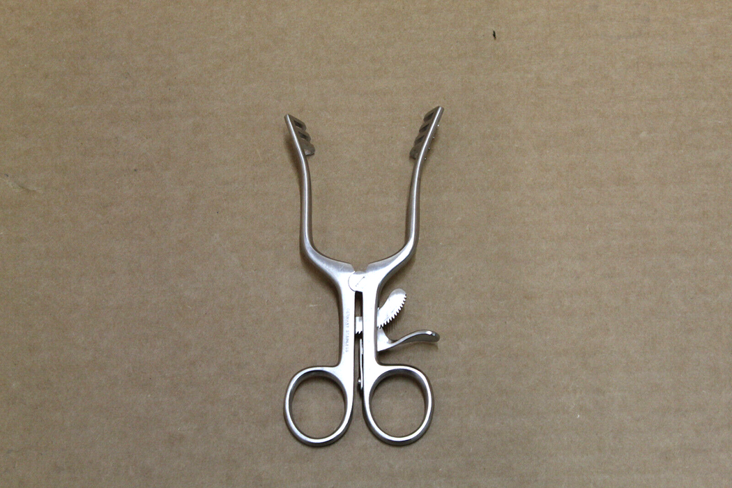 Aspen Surgical Aspen Surgical 24-2213 Symmetry Retractor Weitlaner Sharp 3x4 Surgical Instruments reLink Medical