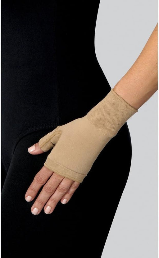 BSN Medical/Jobst BSN Medical/Jobst 101666 Gauntlet 15-20 mmHG Natural Size Supplies reLink Medical