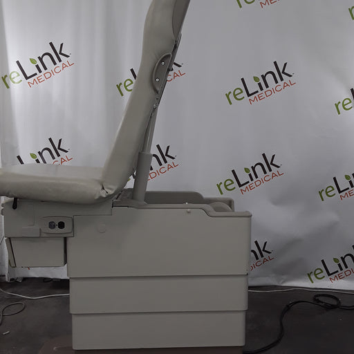 Midmark Midmark 223 Hi-Lo Power Barrier Free Procedure Exam Table  reLink Medical