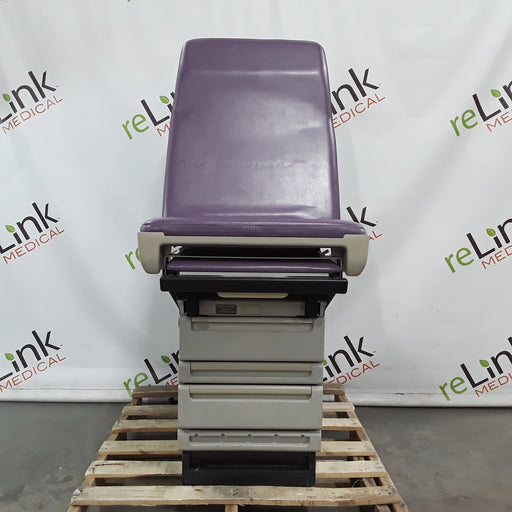 Midmark Midmark 404 Exam table Exam Chairs / Tables reLink Medical